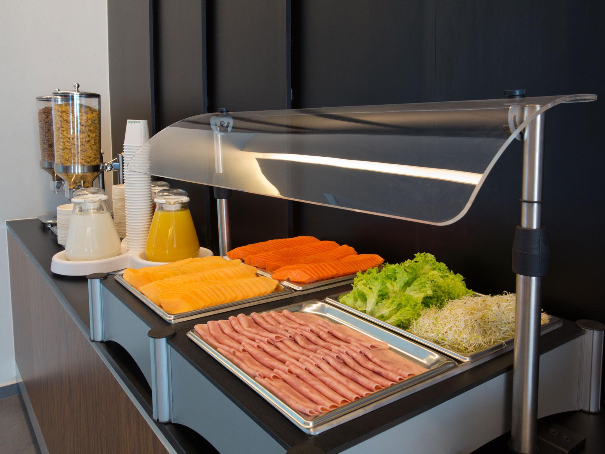 Express By Marriott Ciudad De Santa Fe 4*